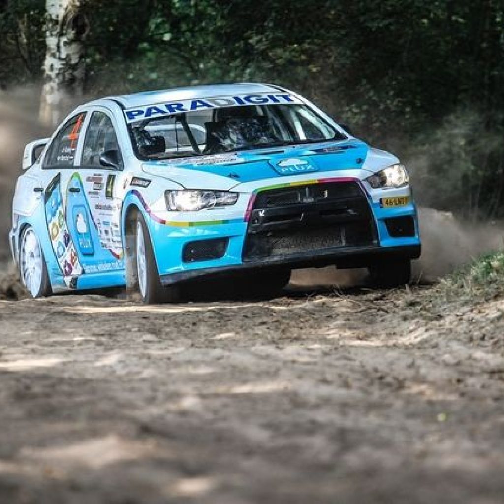 Mitsubishi Lancer Evolution X R4