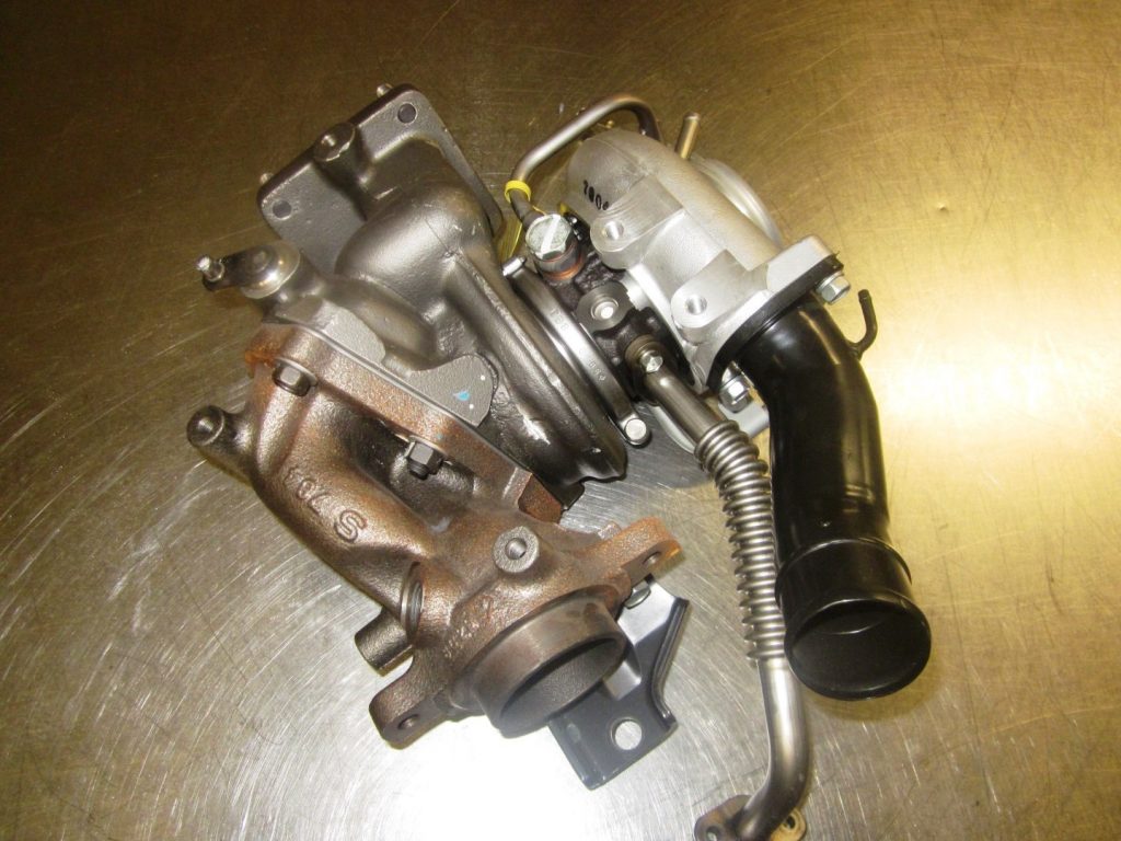 Turbo Mitsubishi Lancer Evolution 8 MN143220