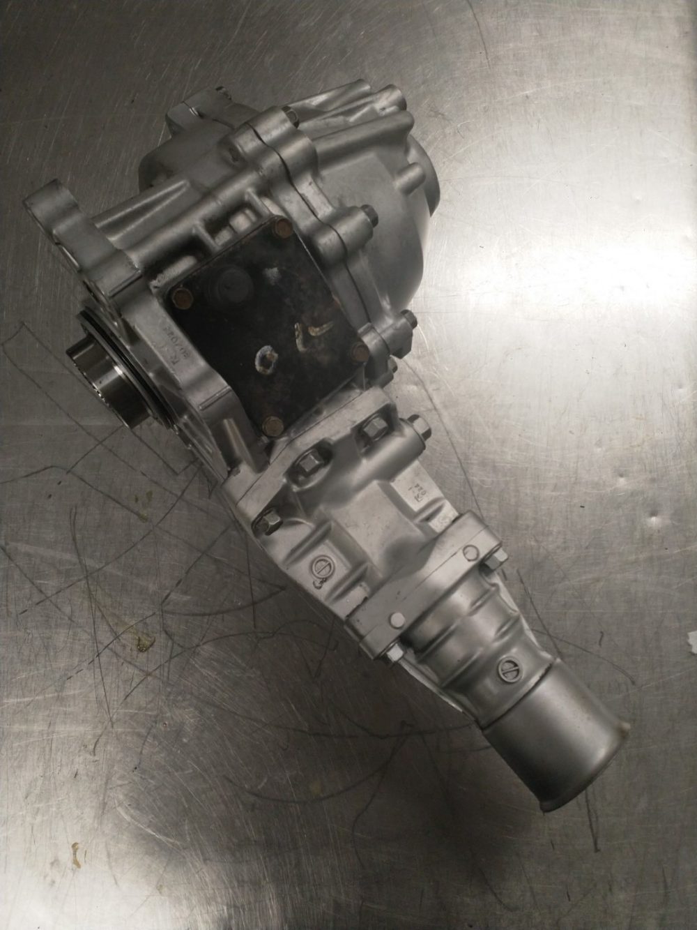 Transfer Assy Lancer Evolution 4-6 MR498818 - Afbeelding 2